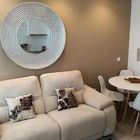 Wowholidays Exclusive Building Center