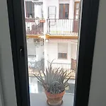 Wowholidays Exclusive Building Center *