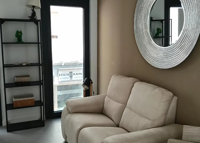 Wowholidays Exclusive Building Center *