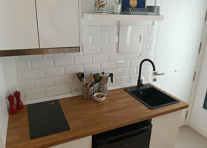 Wowholidays Exclusive Building Center * 龙达